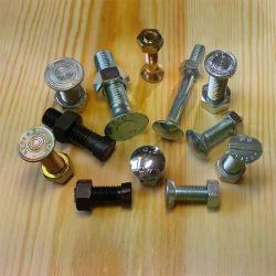 Imagen para la categoría TORNILLERIA AGRÍCOLA