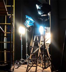 Imagen para la categoría ILUMINACIÓN